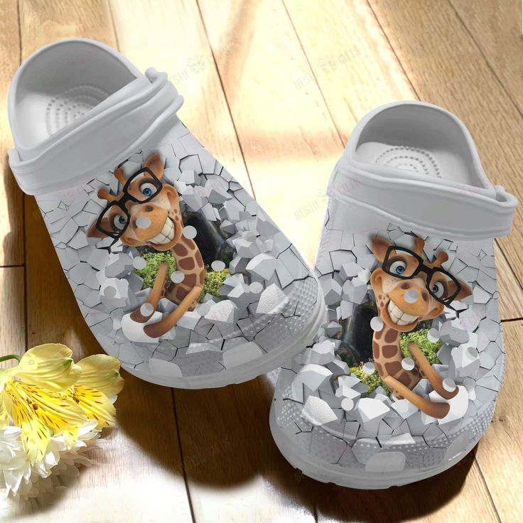 Detail Giraffe Crocs Nomer 13
