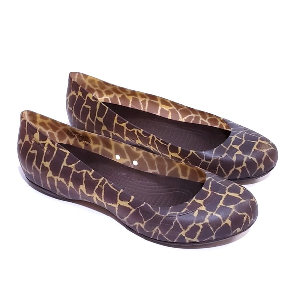 Detail Giraffe Crocs Nomer 40