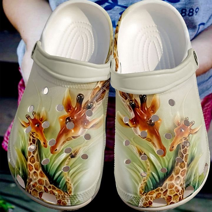 Detail Giraffe Crocs Nomer 6