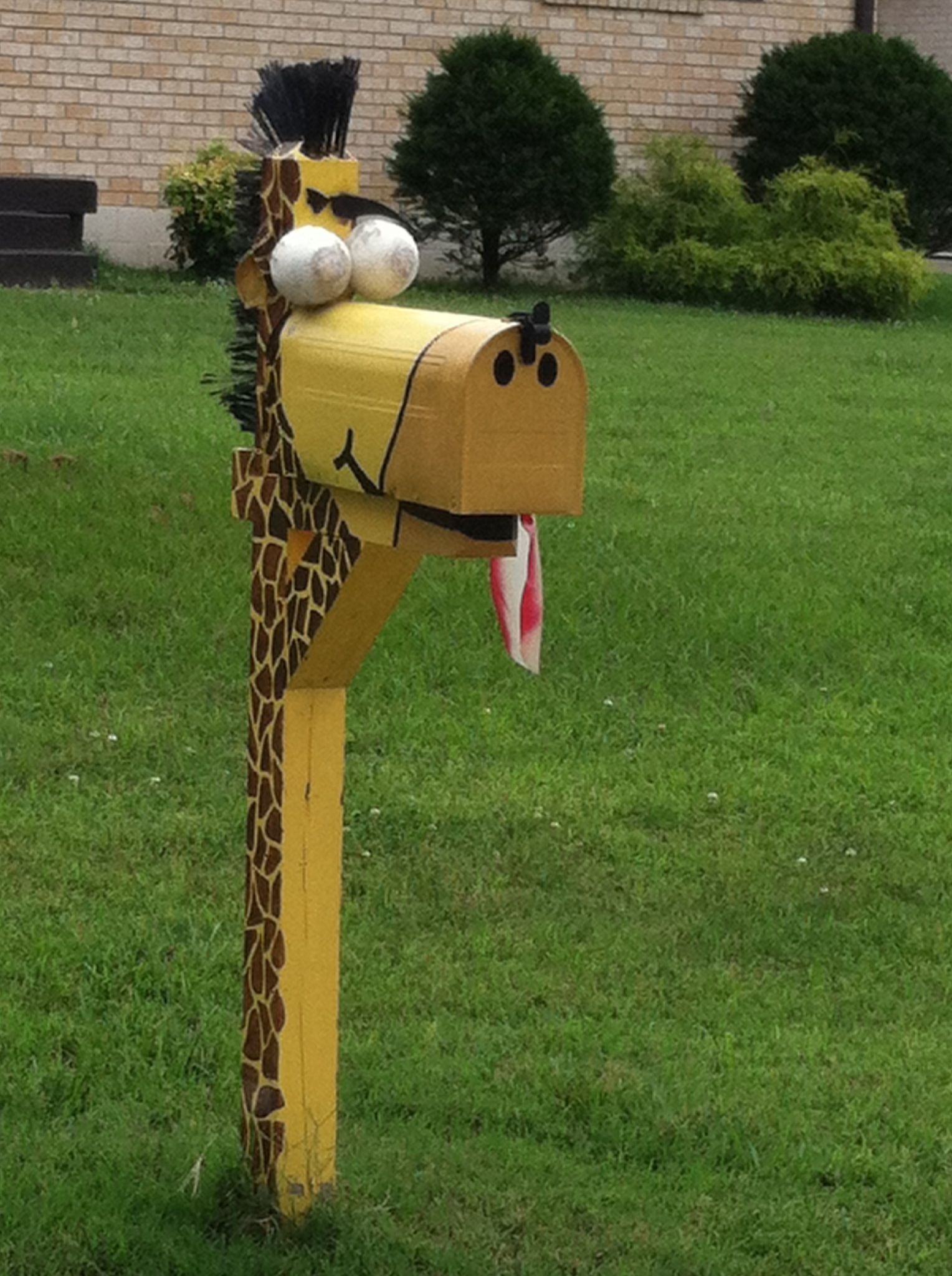 Detail Giraffe Mailbox Nomer 3