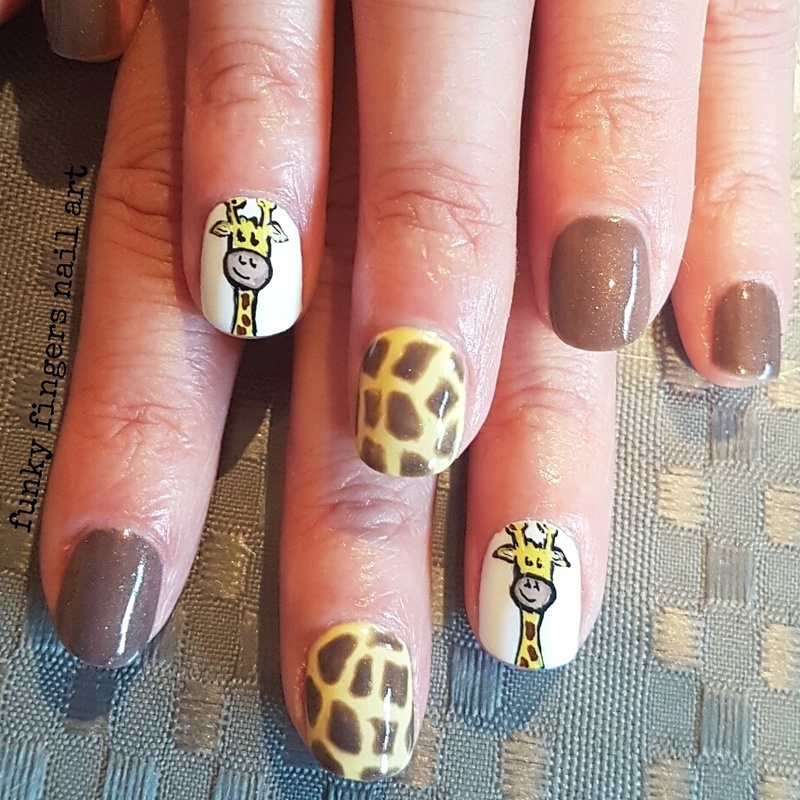 Detail Giraffe Nail Designs Nomer 4