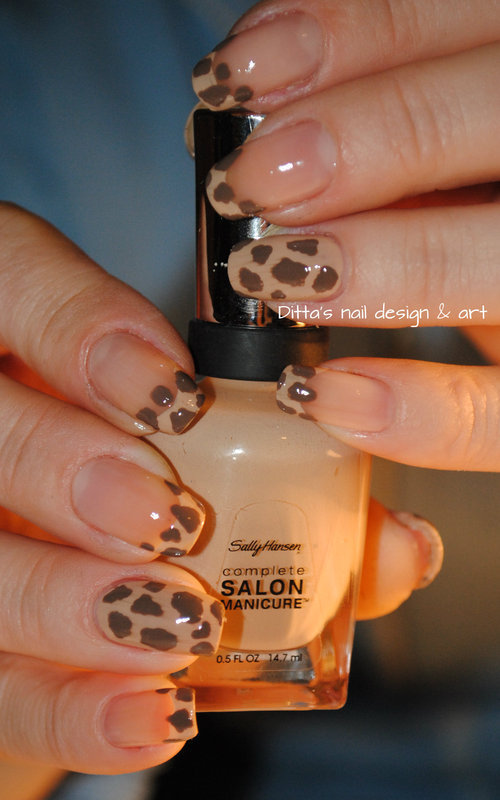 Detail Giraffe Nails Designs Nomer 34