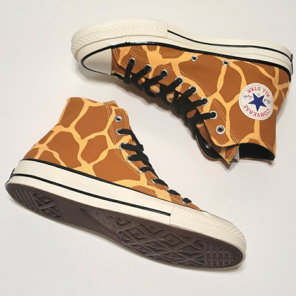 Detail Giraffe Print Converse Shoes Nomer 39