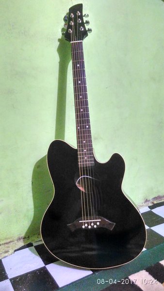 Detail Gitar Akustik Custom Nomer 21