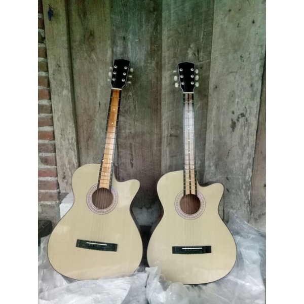 Detail Gitar Akustik Custom Nomer 41