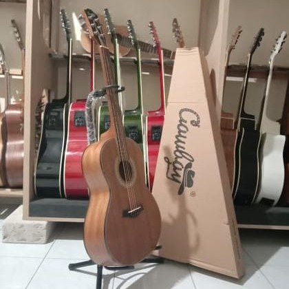 Detail Gitar Akustik Sedang Nomer 16