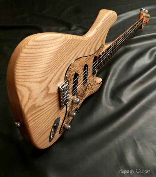 Detail Gitar Custom Jogja Nomer 43