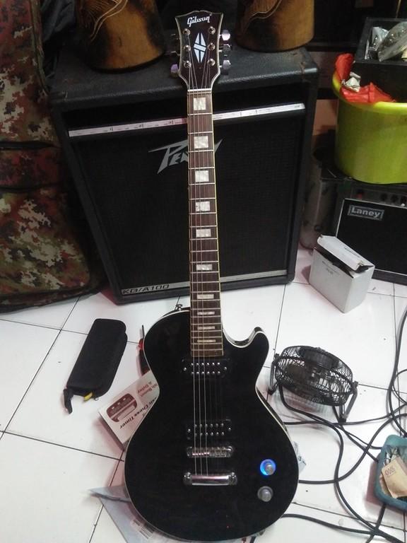 Detail Gitar Elektrik Gibson Nomer 35