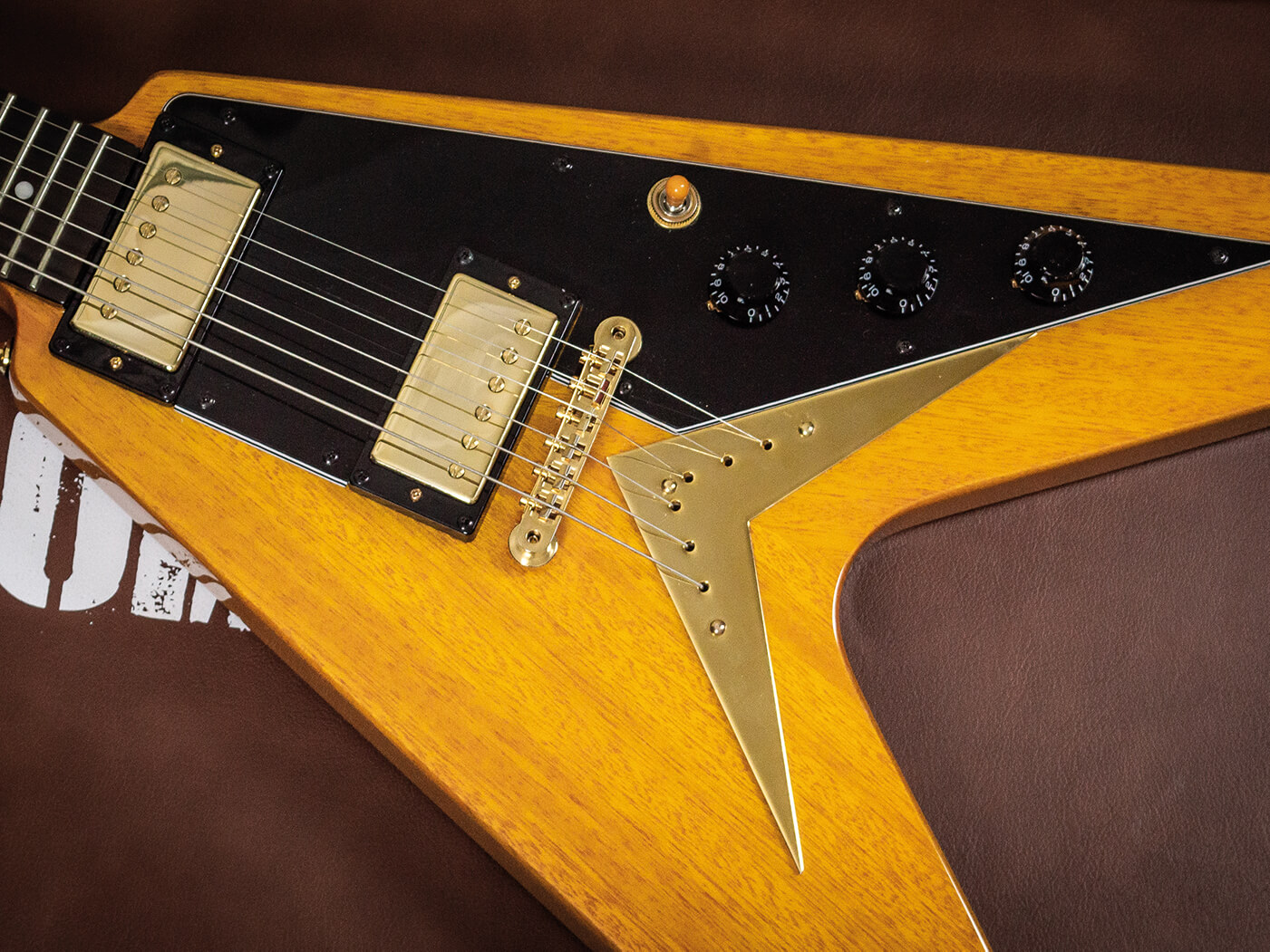 Detail Gitar Flying V Nomer 38