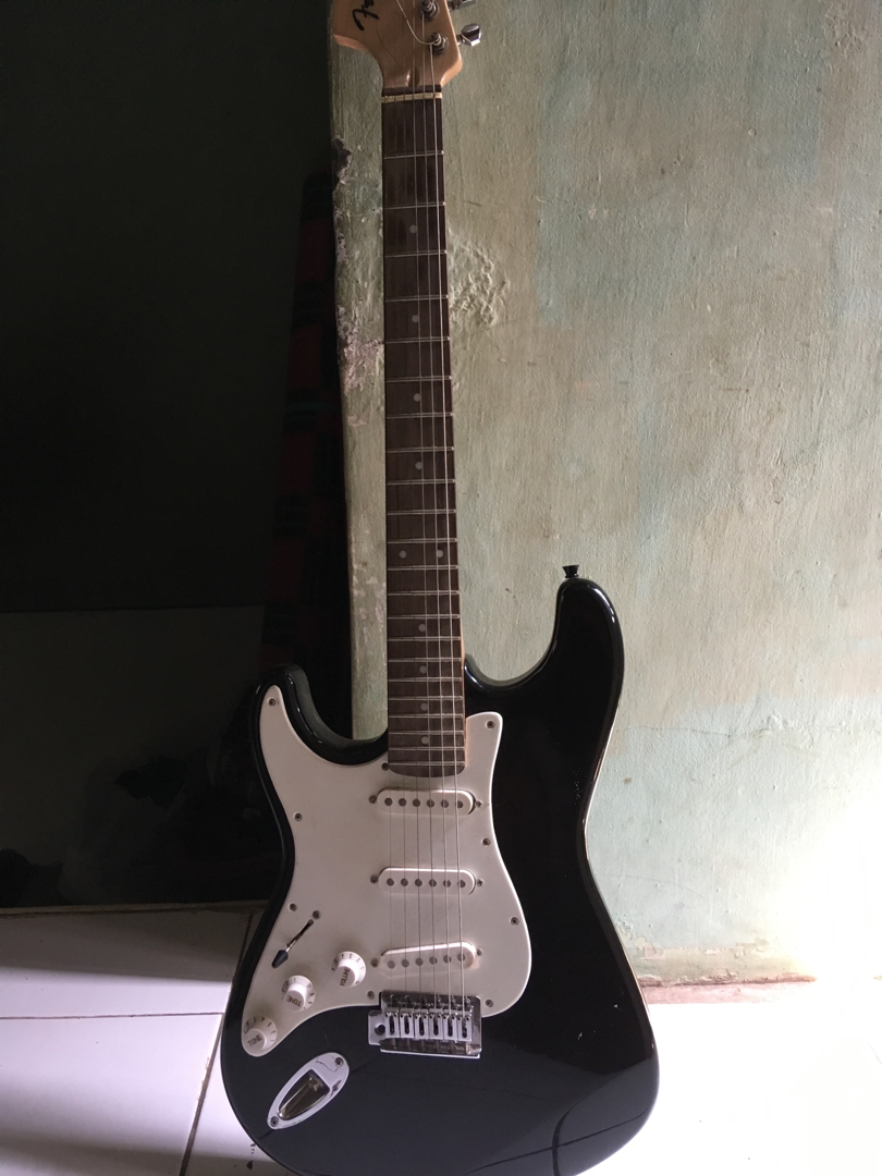 Detail Gitar Listrik Fender Nomer 51