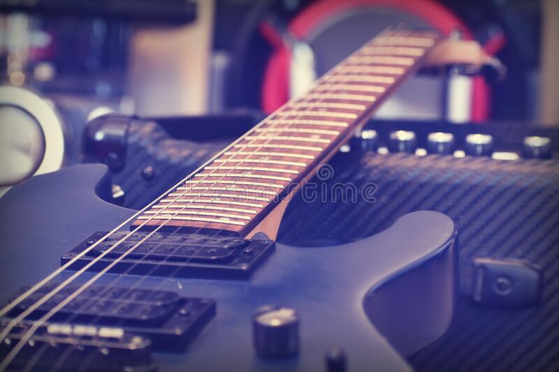 Detail Gitar Wallpaper Nomer 41