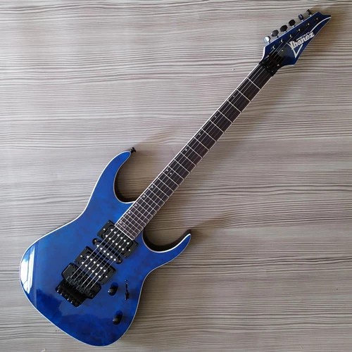 Detail Gitar Warna Biru Nomer 15