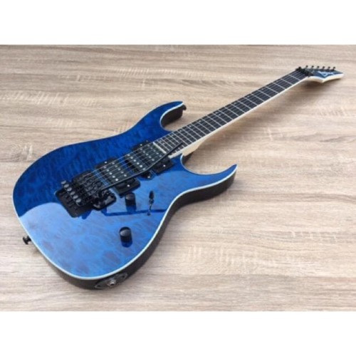 Detail Gitar Warna Biru Nomer 55