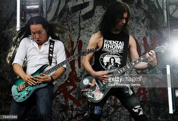 Detail Gitaris Dragon Force Nomer 43