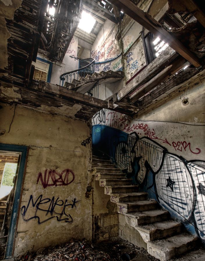 Detail Abandoned Graffiti Nomer 23
