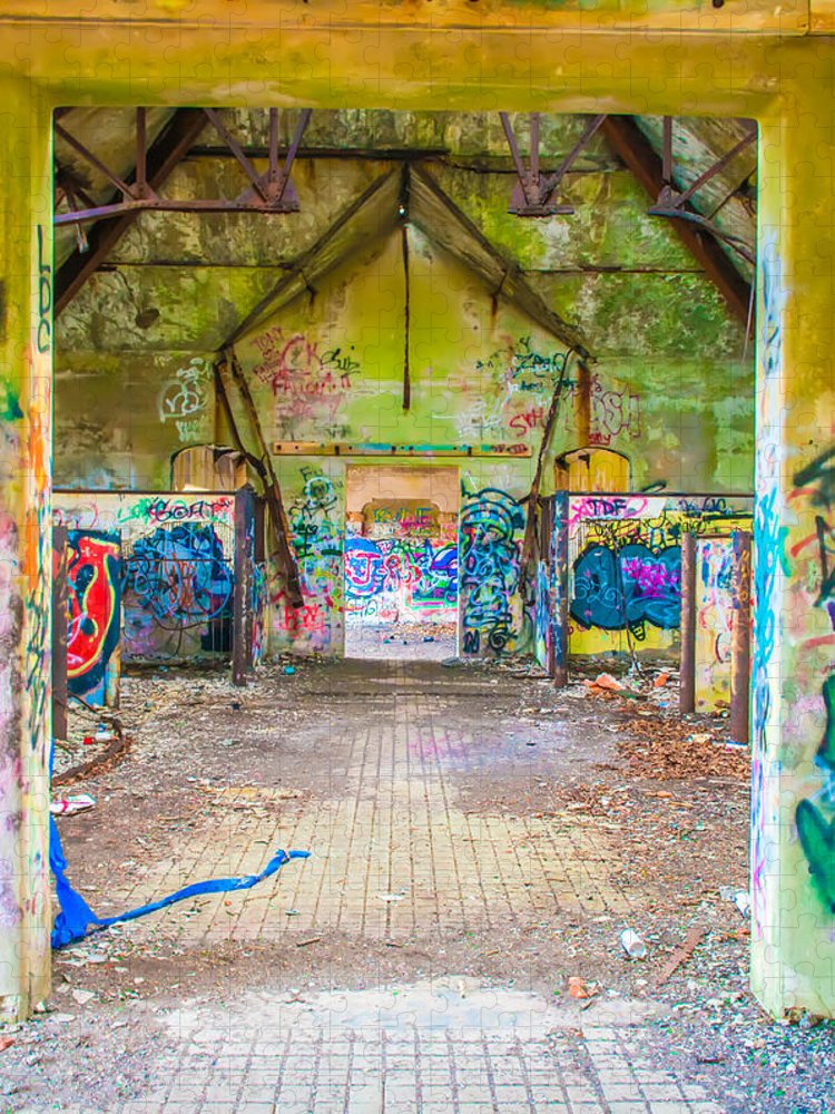 Detail Abandoned Graffiti Nomer 38