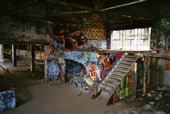 Detail Abandoned Graffiti Nomer 40