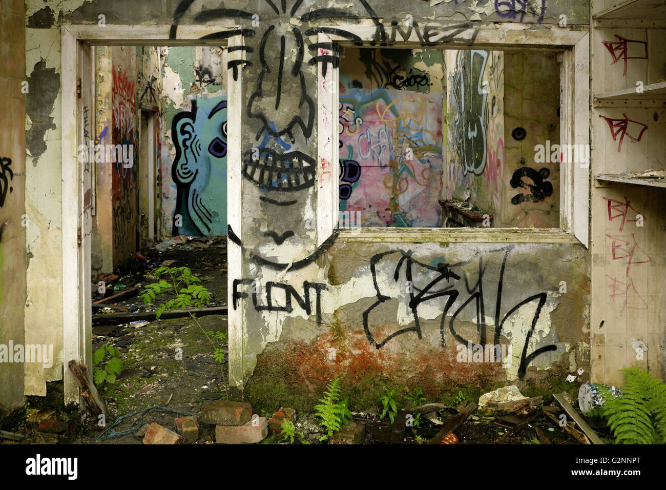 Detail Abandoned Graffiti Nomer 43