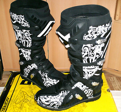 Detail Acerbis Graffiti Boots Nomer 22