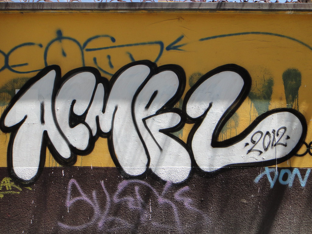 Detail Acme Graffiti Nomer 8