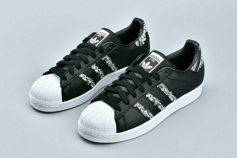 Detail Adidas Superstar Graffiti Nomer 37