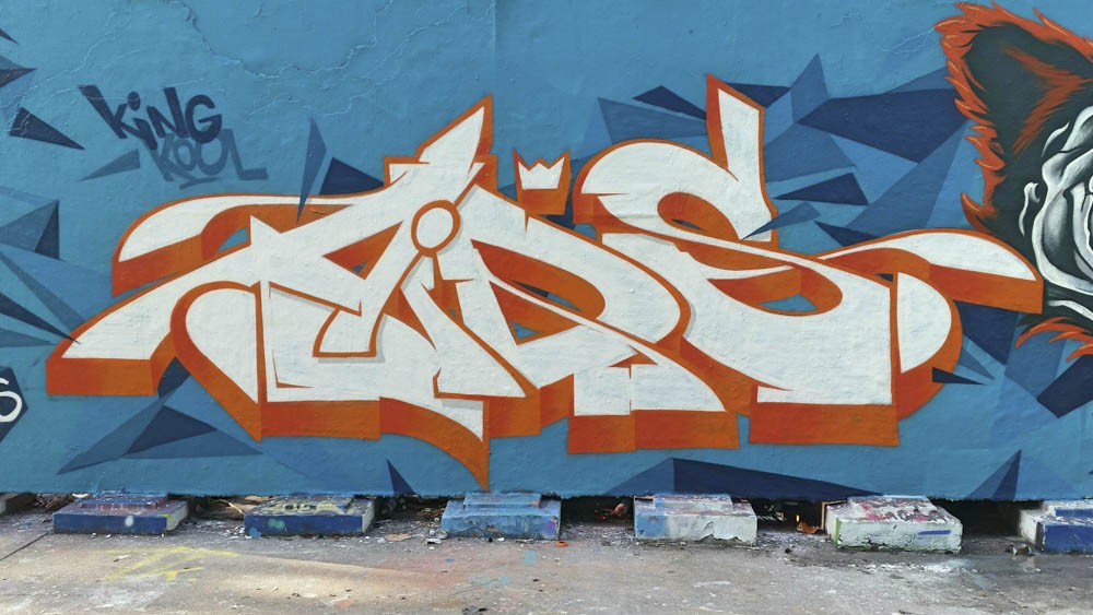 Detail Aids Graffiti Nomer 8