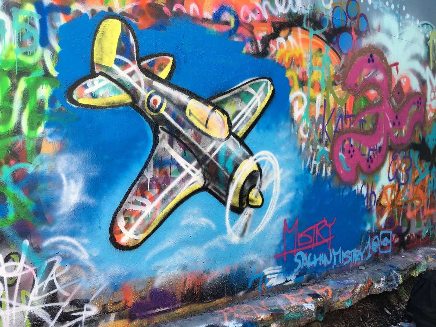 Detail Airplane Graffiti Nomer 20