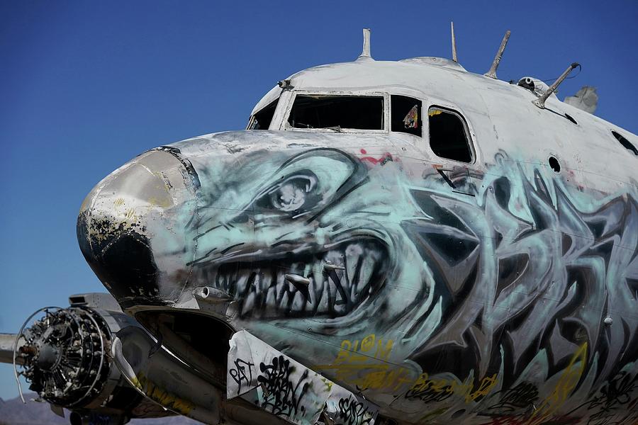 Detail Airplane Graffiti Nomer 24