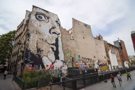 Detail All One Graffiti Paris Beaubourg Nomer 47