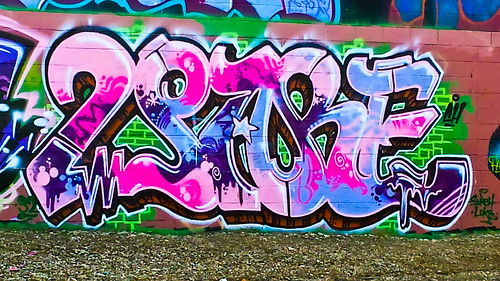 Detail Ariska Graffiti Wall Art Nomer 35