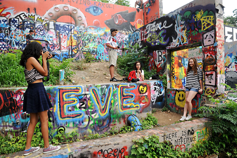 Detail Austin Graffiti Nomer 28