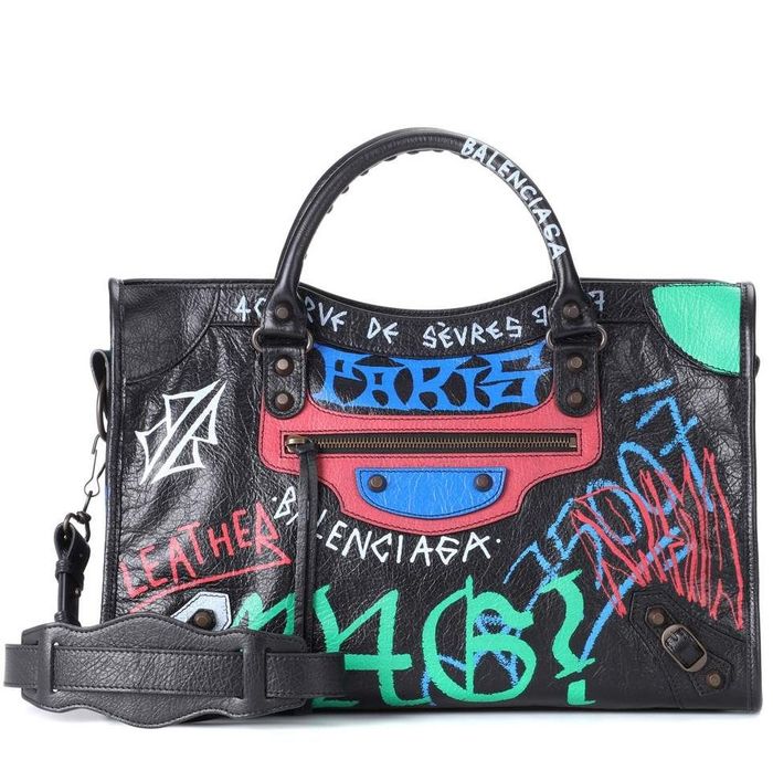 Detail Balenciaga Graffiti Bag Gigi Nomer 49