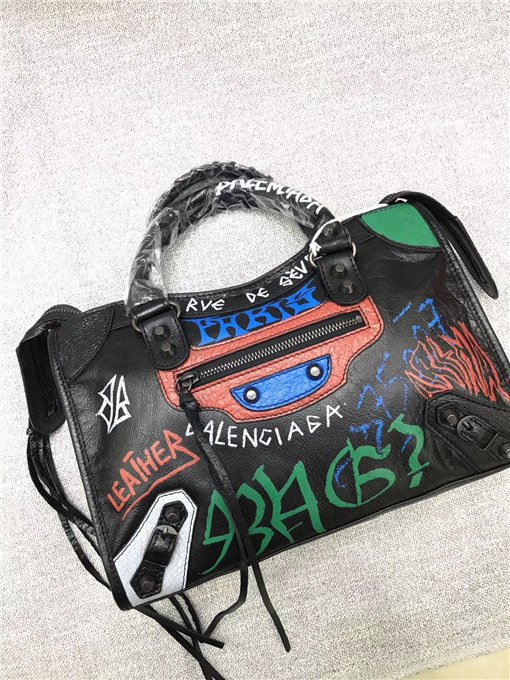 Detail Balenciaga Graffiti Bag Harga Nomer 26