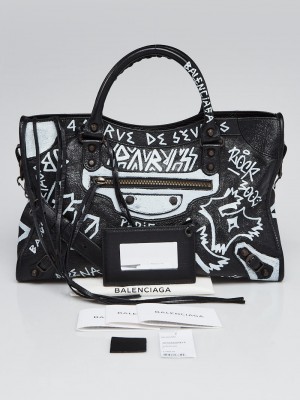 Detail Balenciaga Graffiti Bag White Nomer 21