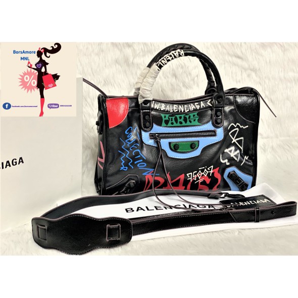 Detail Balenciaga Graffiti Celeb Nomer 14