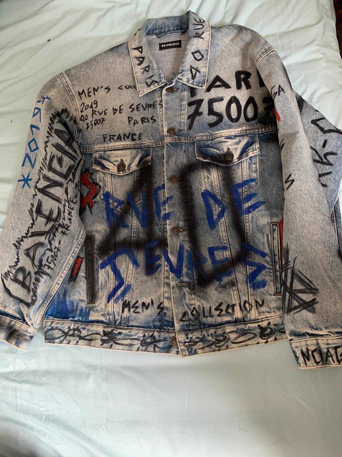 Detail Balenciaga Graffiti Denim Jacket Nomer 29