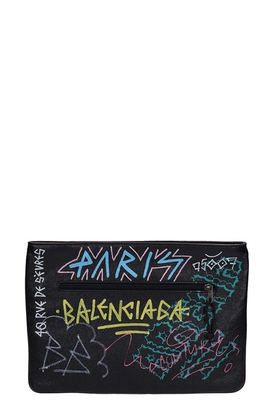 Detail Balenciaga Graffiti Pouch Bag Nomer 26