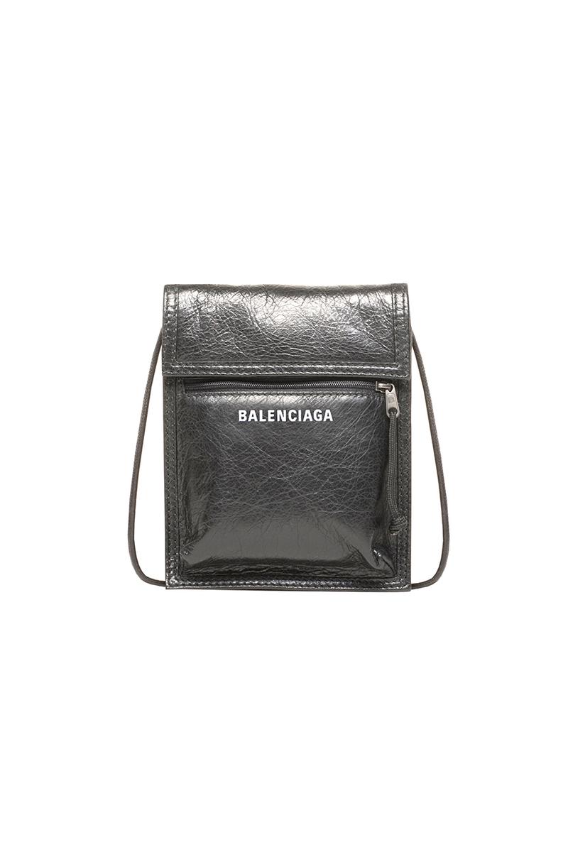 Detail Balenciaga Graffiti Pouch Bag Nomer 47