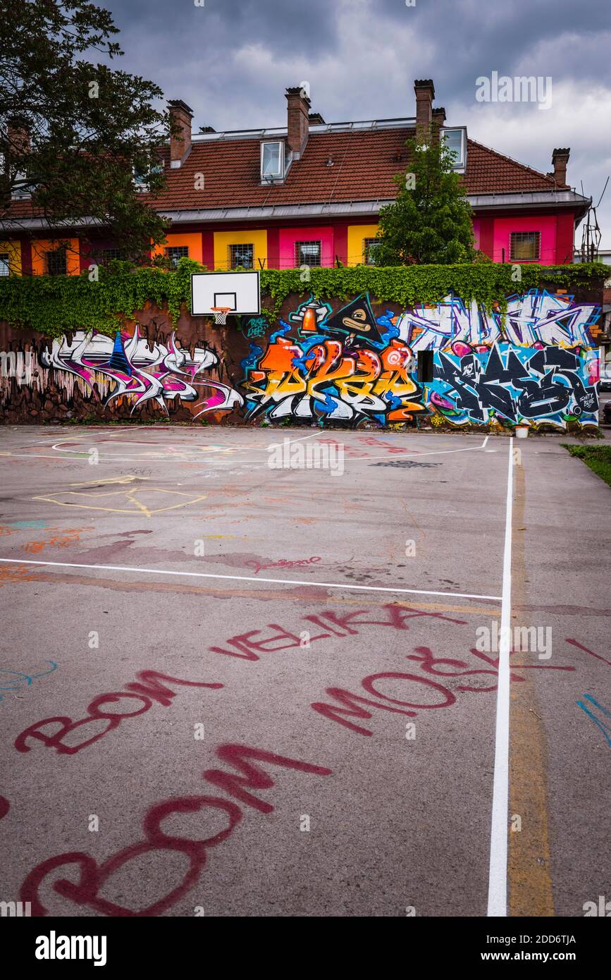 Detail Basketball Court Graffiti Nomer 24