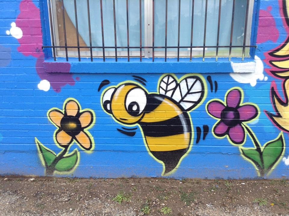 Detail Bee Graffiti Nomer 3