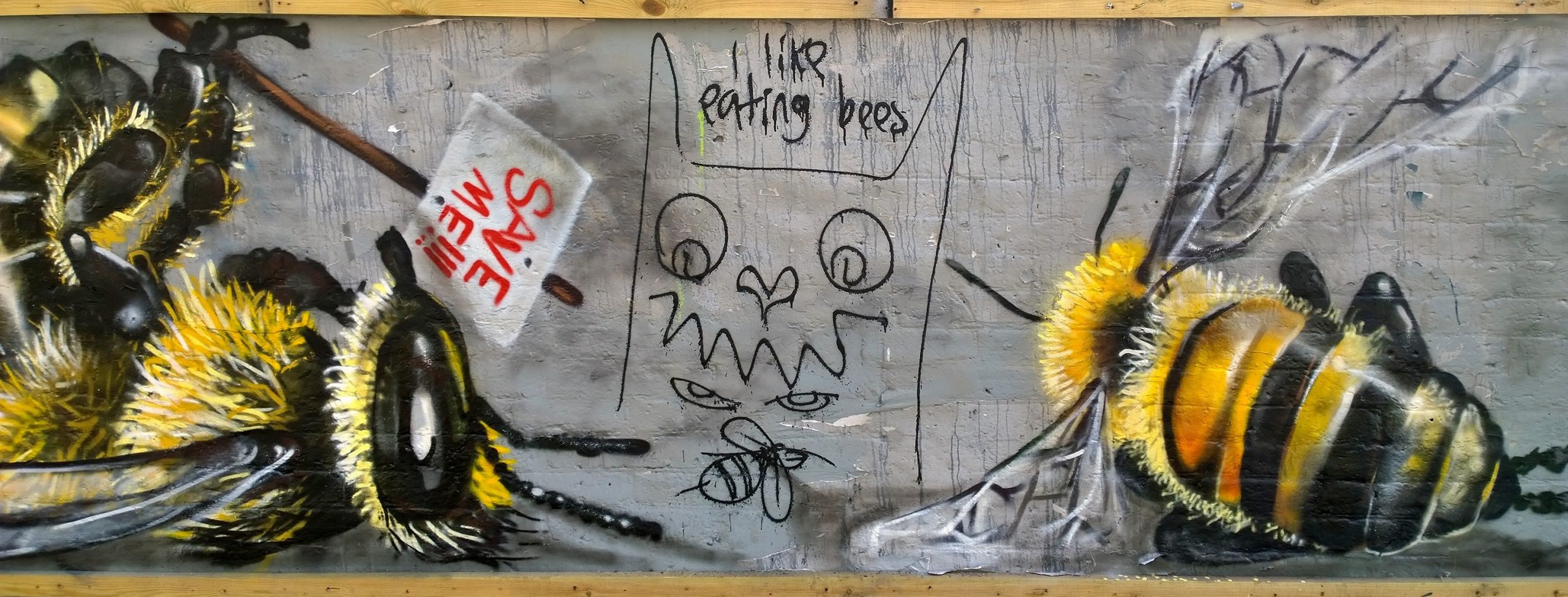 Detail Bee Graffiti Nomer 34