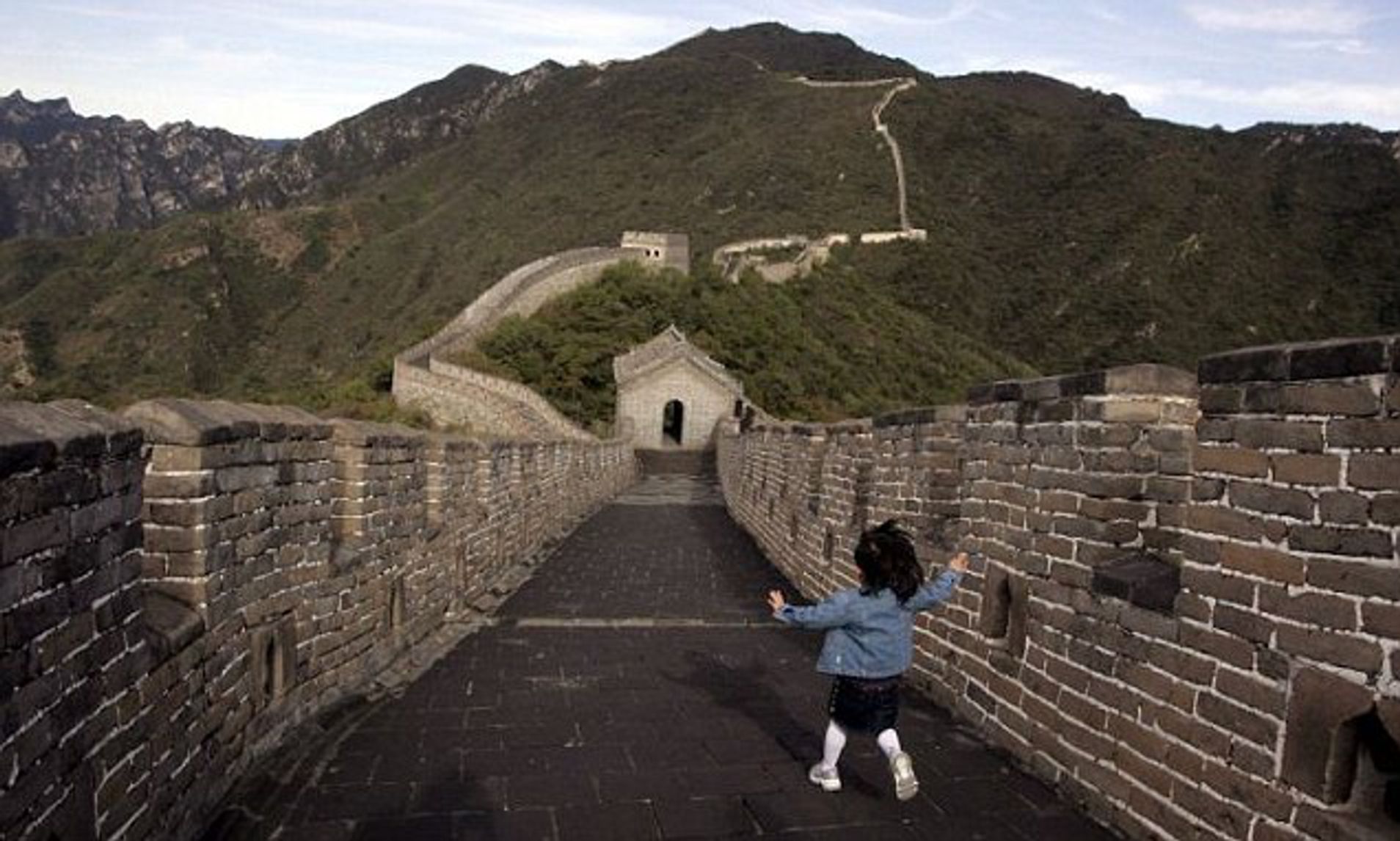 Beijing News Great Wall Of China Ruined Graffiti - KibrisPDR