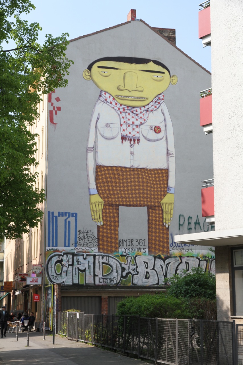 Detail Berlin Wall Graffiti Images Nomer 9