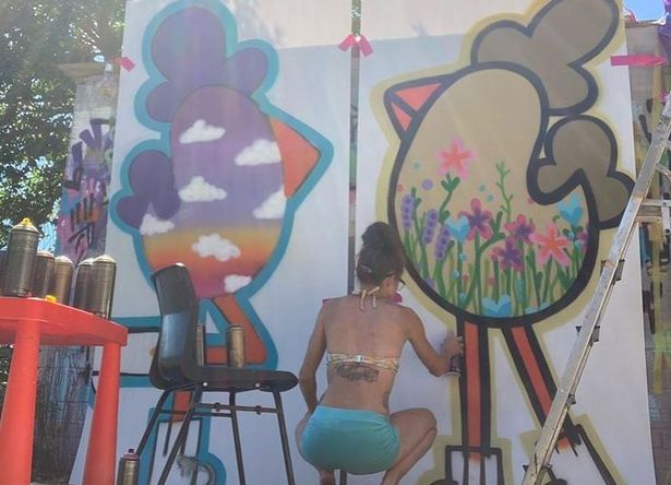 Detail Bint Graffiti Nomer 20