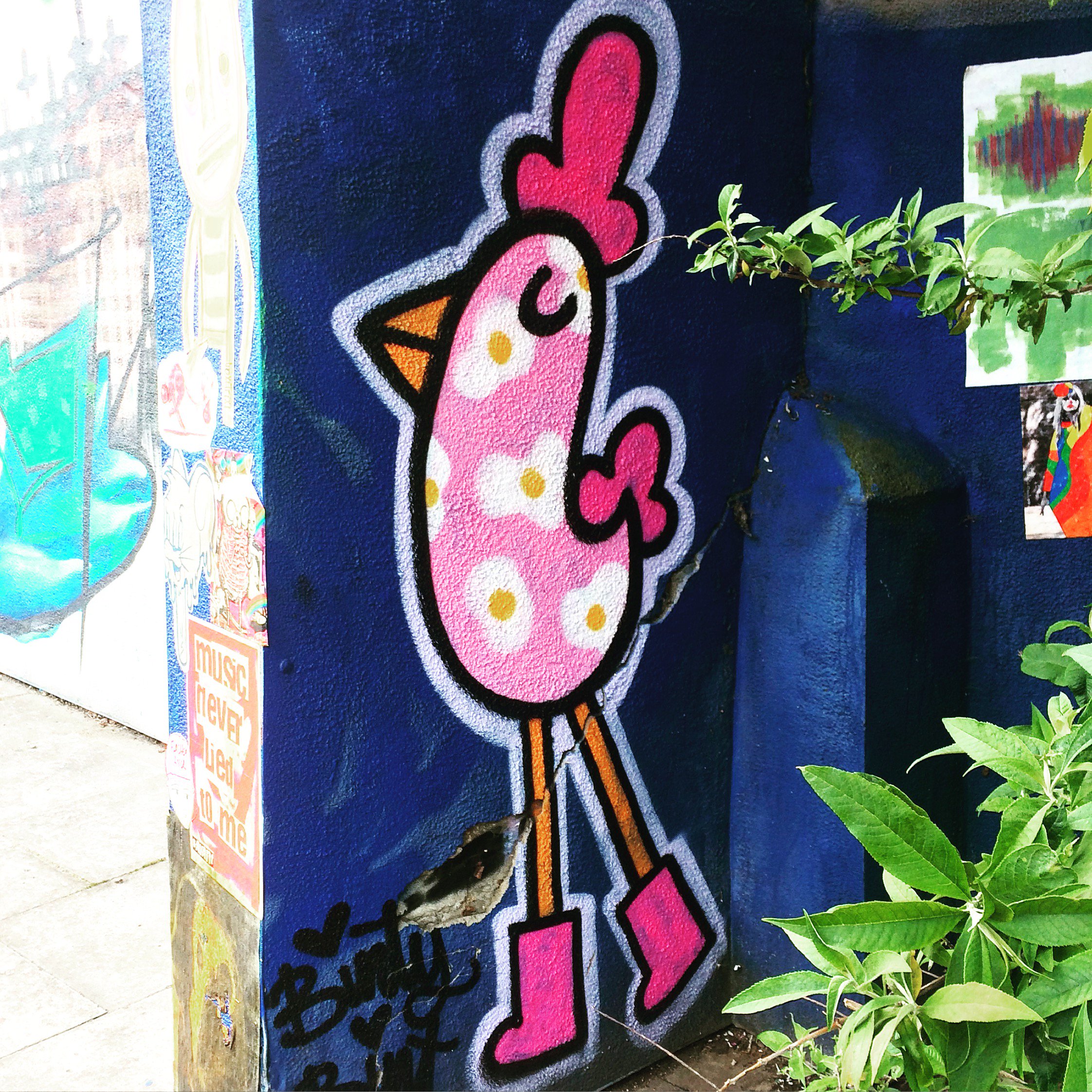 Detail Bint Graffiti Face Nomer 20