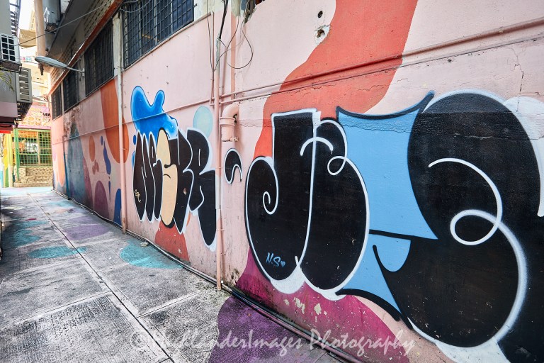 Detail Bint Graffiti Face Nomer 22