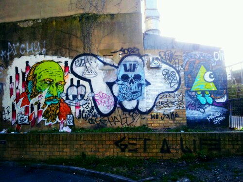 Detail Bint Graffiti Face Nomer 33