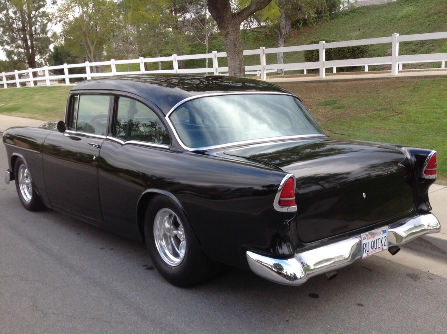 Detail Black 55 Chevy American Graffiti Nomer 13