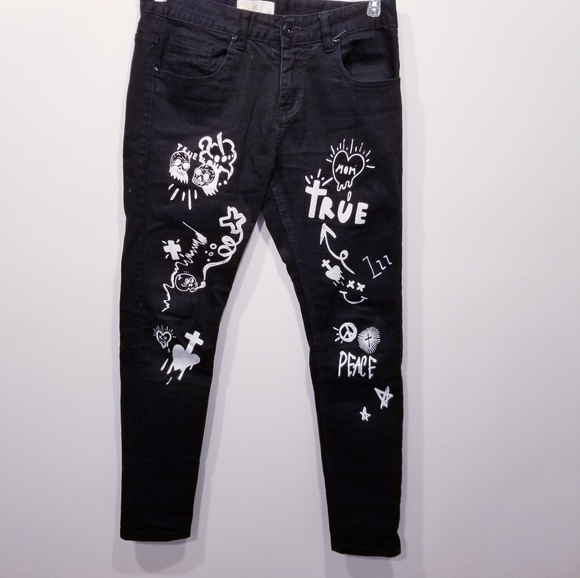 Detail Black Graffiti Jeans Nomer 8