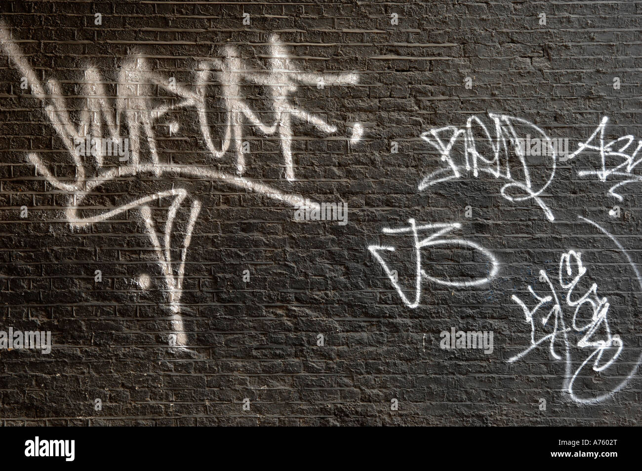 Detail Black Graffiti Wall Nomer 4
